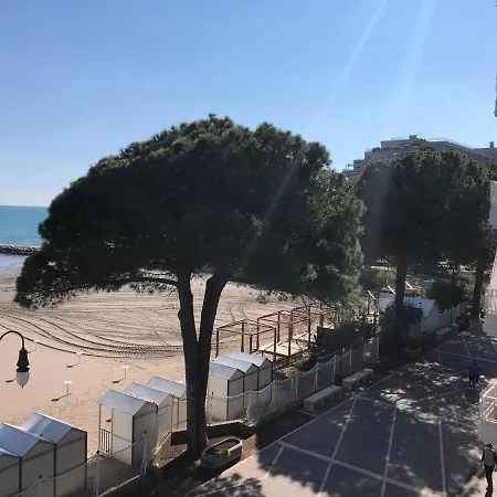 דירה Bruseschi Appartament *